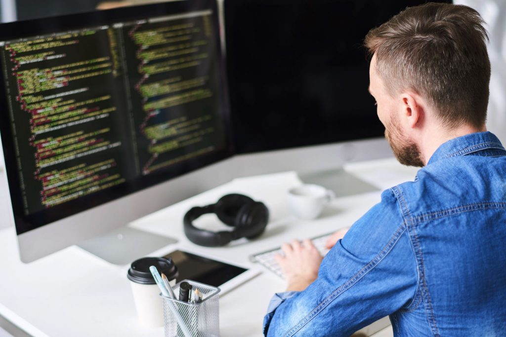 developing-software-on-computer-PHJNQSD.jpg